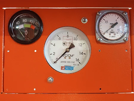 Станция компрессорная электрическая взрывозащищенная шахтная ЗИФ-ШВ 6/0,7 Т (660; 380 В, на салазках)