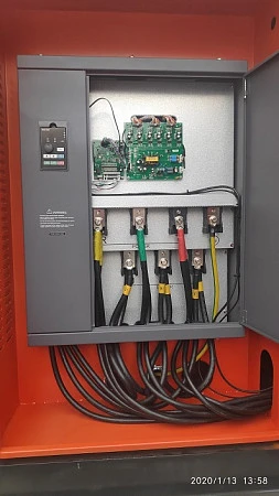 Станция компрессорная электрическая с частотным регулированием ЗИФ-СВЭ-37/0,7 ШМЧ