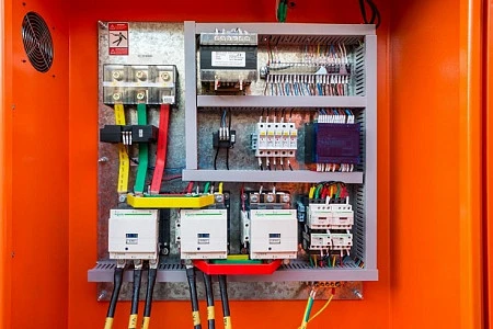 Станция компрессорная электрическая с частотным регулированием ЗИФ-СВЭ-17,8/1,3 ШМЧ